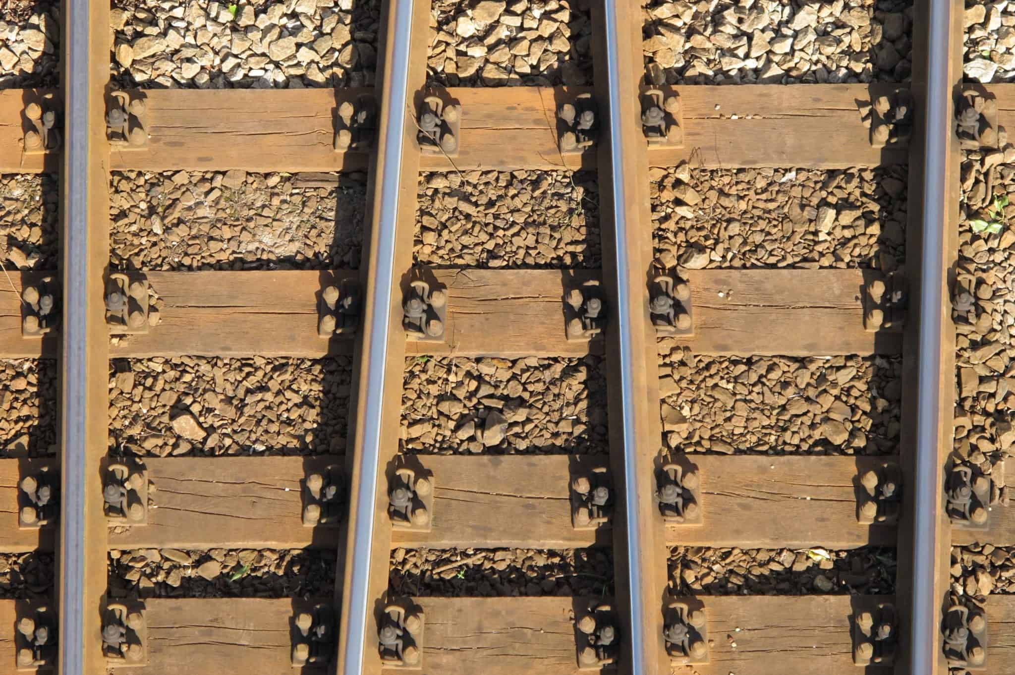 railroad tie dimensions
