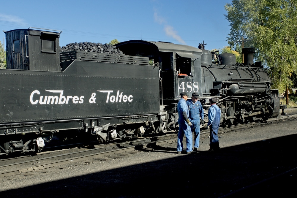 cumbres & toltec staff getting ready for the day