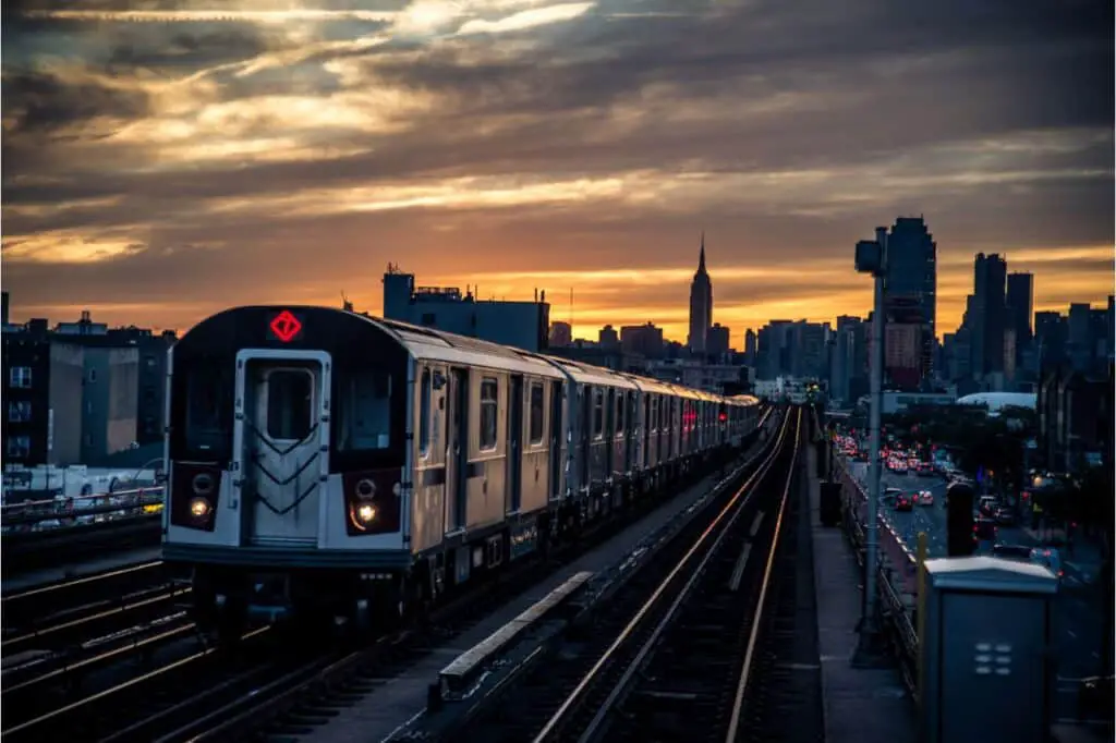subway train in new york