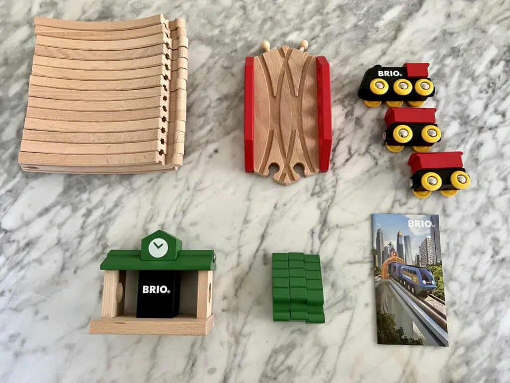 brio wooden train set layout of pieces
